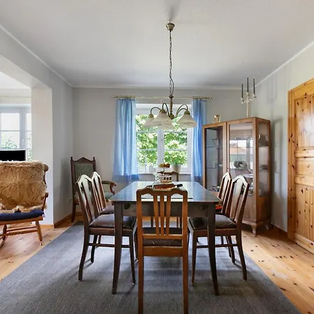 Peters Hus Ferienhaus Esgrus